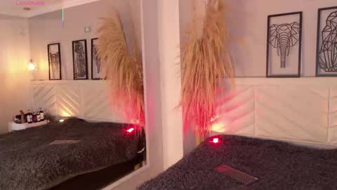 Amy online show from November 17, 7:19 pm