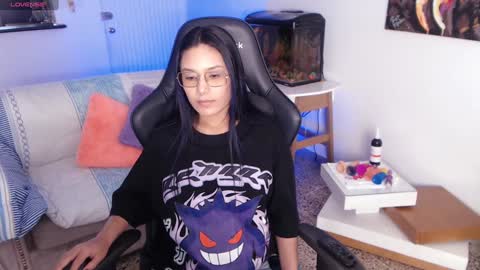 Mia Cristancho online show from December 8, 4:50 pm