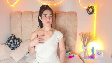 Amy online show from June 4, 11:38 am