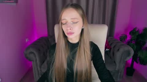 Amy online show from December 16, 5:51 pm