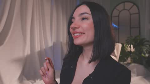 Amy Armstrong online show from February 2, 11:03 pm