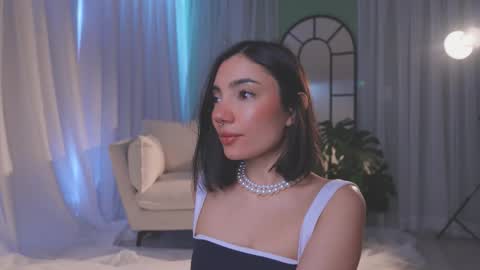 Amy Armstrong online show from February 16, 8:49 pm