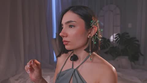 Amy Armstrong online show from April 6, 10:11 pm