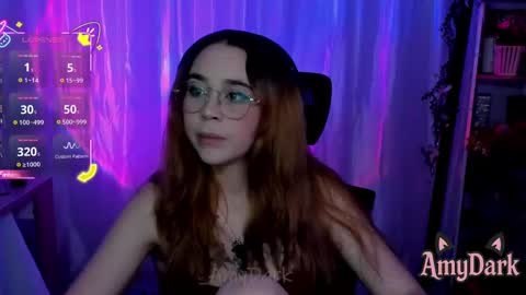 Snapshot of amydarkk chatting on October 10, 1:04 am Amy online show from October 10, 1:04 am