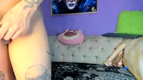 Amy Kamila online show from December 1, 2:49 am