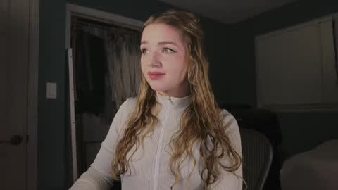 Snapshot of amyjj chatting on September 24, 2:15 am Amy online show from September 24, 2:15 am