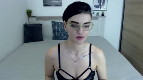 Snapshot of amylexy chatting on January 7, 12:41 pm Hi there guys My pleasure in your hands pvt is open online show from January 7, 12:41 pm