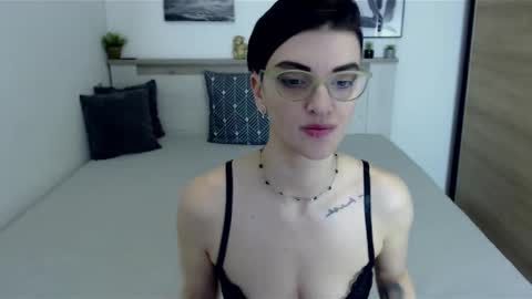 Snapshot of amylexy chatting on January 23, 9:39 am Hi there guys My pleasure in your hands pvt is open online show from January 23, 9:39 am