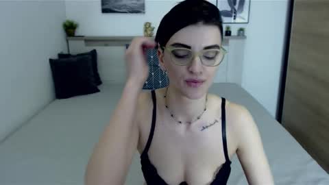 Snapshot of amylexy chatting on January 23, 12:41 pm Hi there guys My pleasure in your hands pvt is open online show from January 23, 12:41 pm