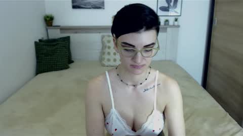 Snapshot of amylexy chatting on March 8, 1:14 pm Hi there guys My pleasure in your hands pvt is open online show from March 8, 1:14 pm