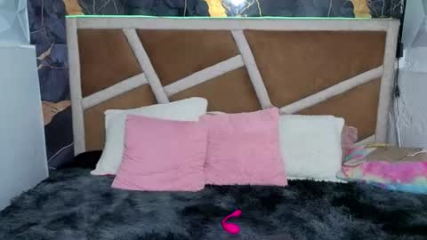 Snapshot of amymersh chatting on June 27, 12:04 am Amymersh online show from June 27, 12:04 am