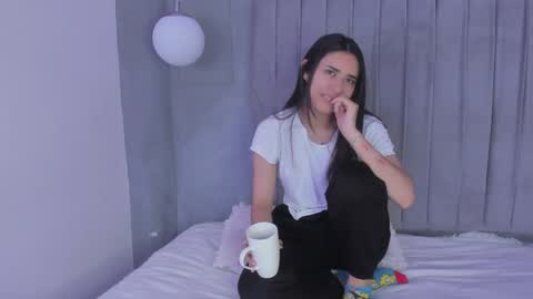 Amy ... Nice to meet u   thumb up me please its important online show from January 20, 7:36 am