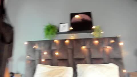 Snapshot of amypalmmer chatting on December 17, 11:38 am AMMY online show from December 17, 11:38 am