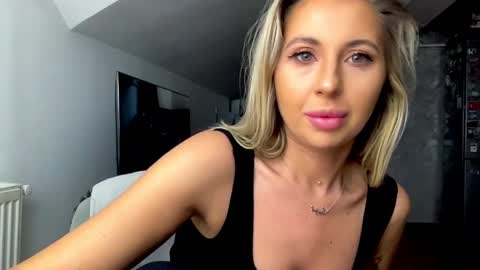 amyroberta92 online show from January 16, 7:56 am