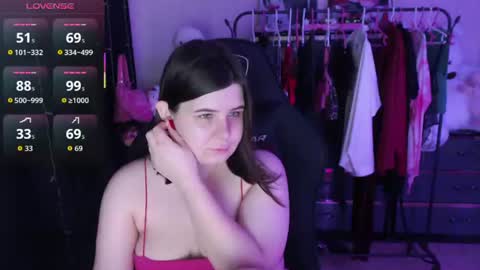 Snapshot of amyvibes chatting on June 23, 6:39 pm amyvibes online show from June 23, 6:39 pm