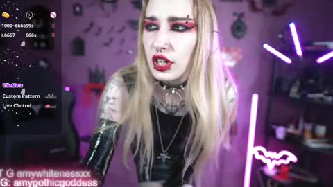 Amy switch Goddess divine Mistress   online show from June 6, 11:15 am