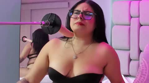 amywhitte_ online show from November 30, 7:29 pm