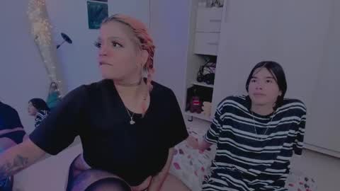 Collinns online show from April 22, 3:57 pm