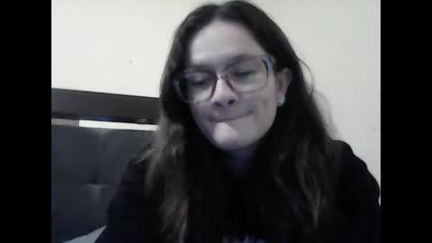 Snapshot of an_e333 chatting on October 5, 3:16 am an_e333 online show from October 5, 3:16 am