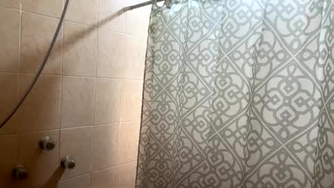 Snapshot of an_e333 chatting on October 10, 10:31 pm an_e333 online show from October 10, 10:31 pm