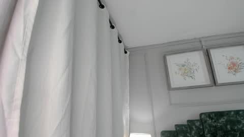 Ana  online show from December 2, 10:53 am