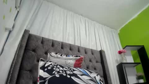 Snapshot of ana_bullock chatting on September 10, 12:16 pm ANA online show from September 10, 12:16 pm
