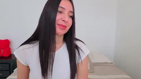 Snapshot of ana_castilo chatting on April 8, 2:06 pm Ana IG an castillo 1 online show from April 8, 2:06 pm