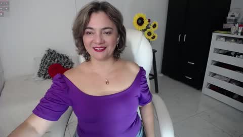 Snapshot of ana_hotmilfx chatting on March 12, 12:42 am ANA online show from March 12, 12:42 am