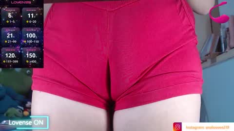 Snapshot of ana_loveee chatting on September 13, 9:47 pm Ana lopez - Cameltoe girl online show from September 13, 9:47 pm