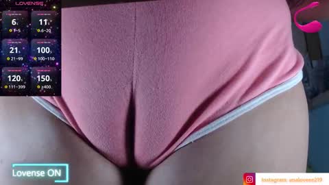 Snapshot of ana_loveee chatting on September 18, 10:17 am Ana lopez - Cameltoe girl online show from September 18, 10:17 am