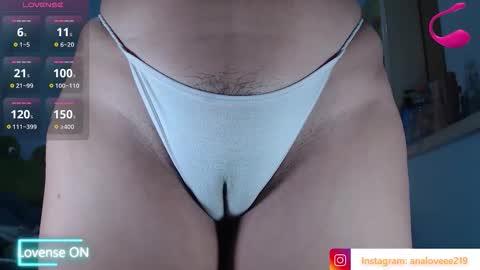 Snapshot of ana_loveee chatting on October 22, 10:04 am Ana lopez - Cameltoe girl online show from October 22, 10:04 am