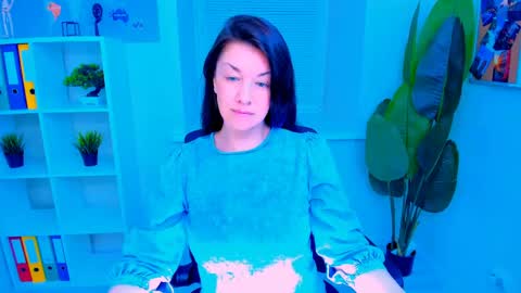 Snapshot of ana_mills chatting on May 21, 10:11 am Ana online show from May 21, 10:11 am