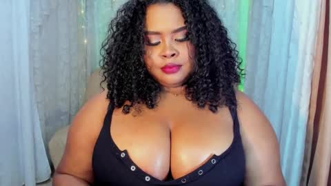 Ana online show from October 31, 9:38 pm