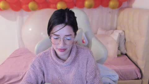 Im anna but you can call me as you want online show from February 12, 9:33 pm