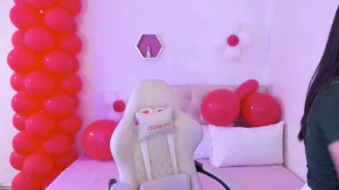 Im anna but you can call me as you want online show from March 24, 10:48 pm