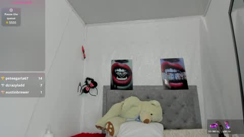 Ana online show from December 6, 1:40 am