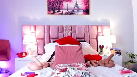 Snapshot of anaa_bellaa chatting on September 25, 12:53 pm anaa_bellaa online show from September 25, 12:53 pm