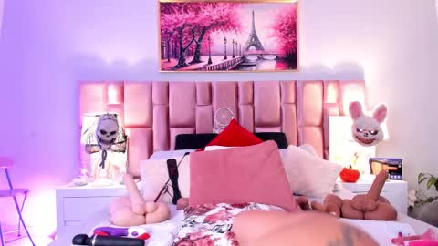 Snapshot of anaa_bellaa chatting on October 21, 12:28 pm anaa_bellaa online show from October 21, 12:28 pm