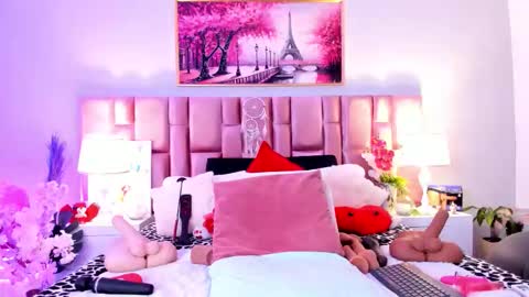 Snapshot of anaa_bellaa chatting on November 20, 12:16 pm anaa_bellaa online show from November 20, 12:16 pm