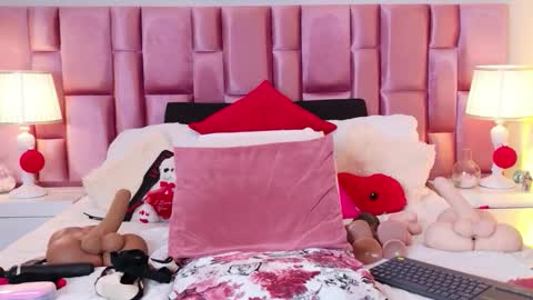 anaa_bellaa online show from March 26, 12:44 pm