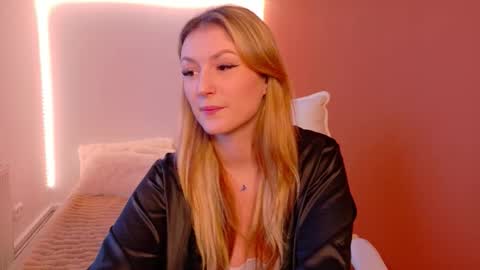 anaayss online show from January 12, 6:40 am