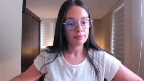 Snapshot of anabel_25 chatting on January 3, 7:50 pm Anabel online show from January 3, 7:50 pm