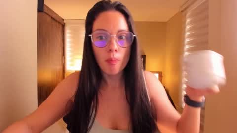 Snapshot of anabel_25 chatting on January 8, 2:25 pm Anabel online show from January 8, 2:25 pm
