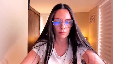 Snapshot of anabel_25 chatting on January 21, 8:11 pm Anabel online show from January 21, 8:11 pm