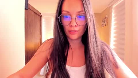 Snapshot of anabel_25 chatting on January 22, 5:49 pm Anabel online show from January 22, 5:49 pm