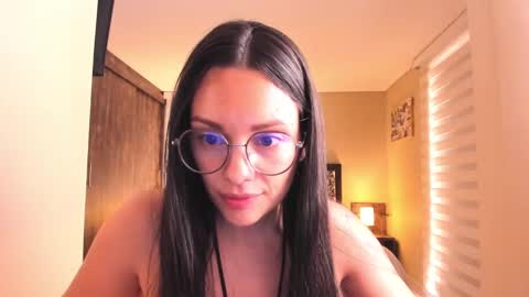 Snapshot of anabel_25 chatting on February 4, 7:55 pm Anabel online show from February 4, 7:55 pm