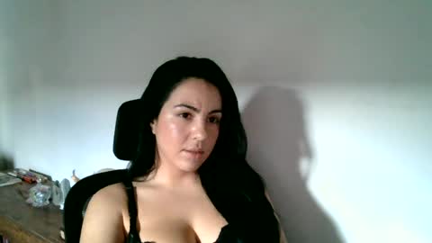 Snapshot of anabelenogueira1 chatting on June 28, 7:31 pm anabelenogueira1 online show from June 28, 7:31 pm