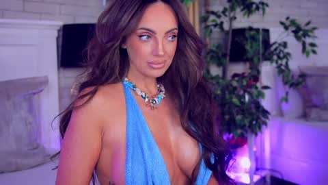 Snapshot of anabellastar chatting on February 10, 4:38 am anabellastar online show from February 10, 4:38 am