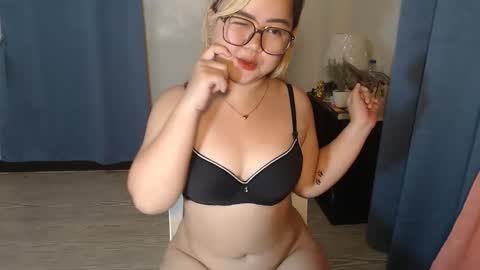 anabelle_pinayx online show from March 6, 11:28 am