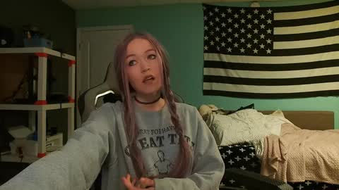 Anabelleleigh online show from December 3, 3:03 am